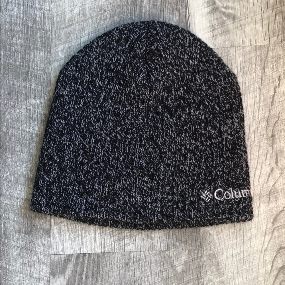 Columbia beanie